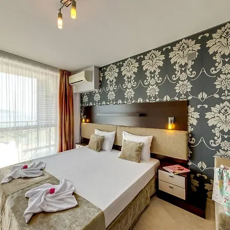 アパートホテル Briz 3*