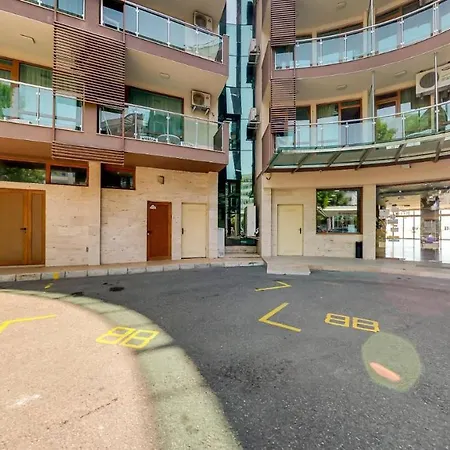 アパートホテル Briz サニービーチ