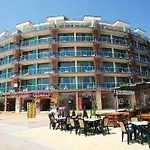 Briz Lägenhetshotell 3*