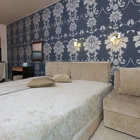 бриз бийч Апартхотел 3*