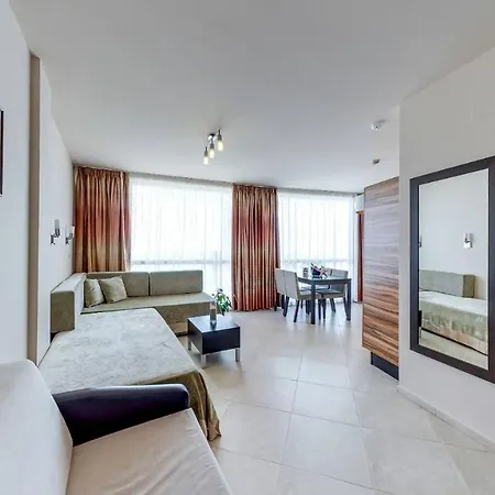 Briz 3* ساني بيتش