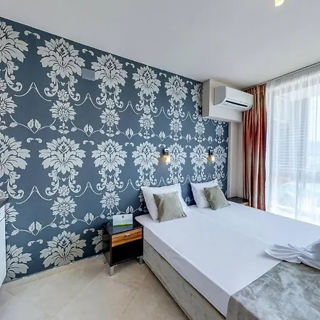 бриз бийч 3* Слънчев бряг