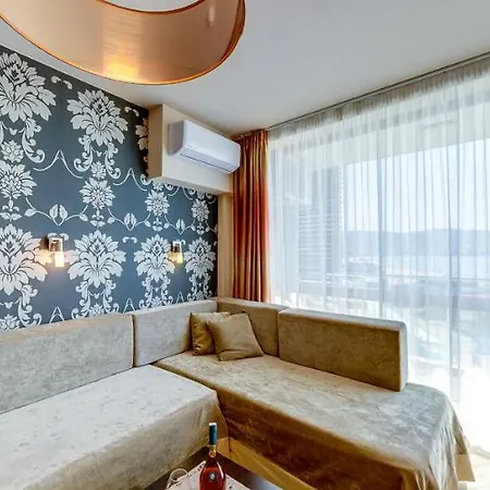 бриз бийч 3* Слънчев бряг