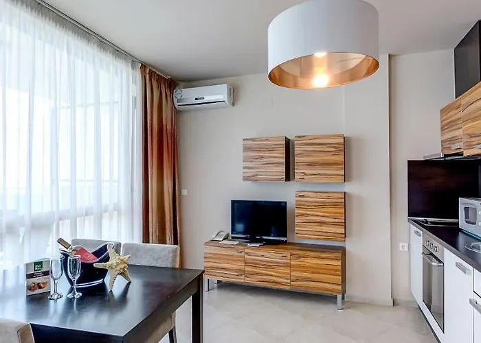 Lejlighedshotel Briz 3*