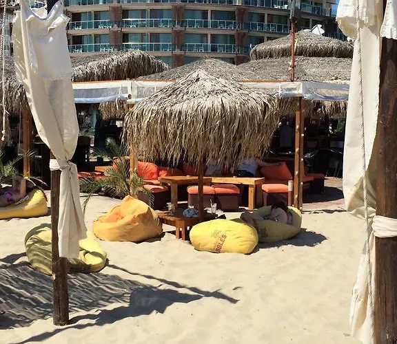 شقة فندقية Briz 3*