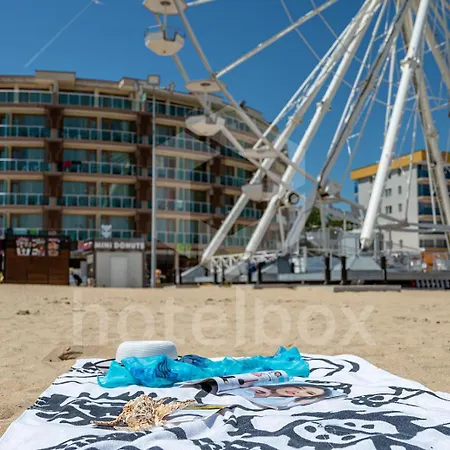 Ξενοδοχείο με διαμερίσματα Briz Σάνι Μπιτς